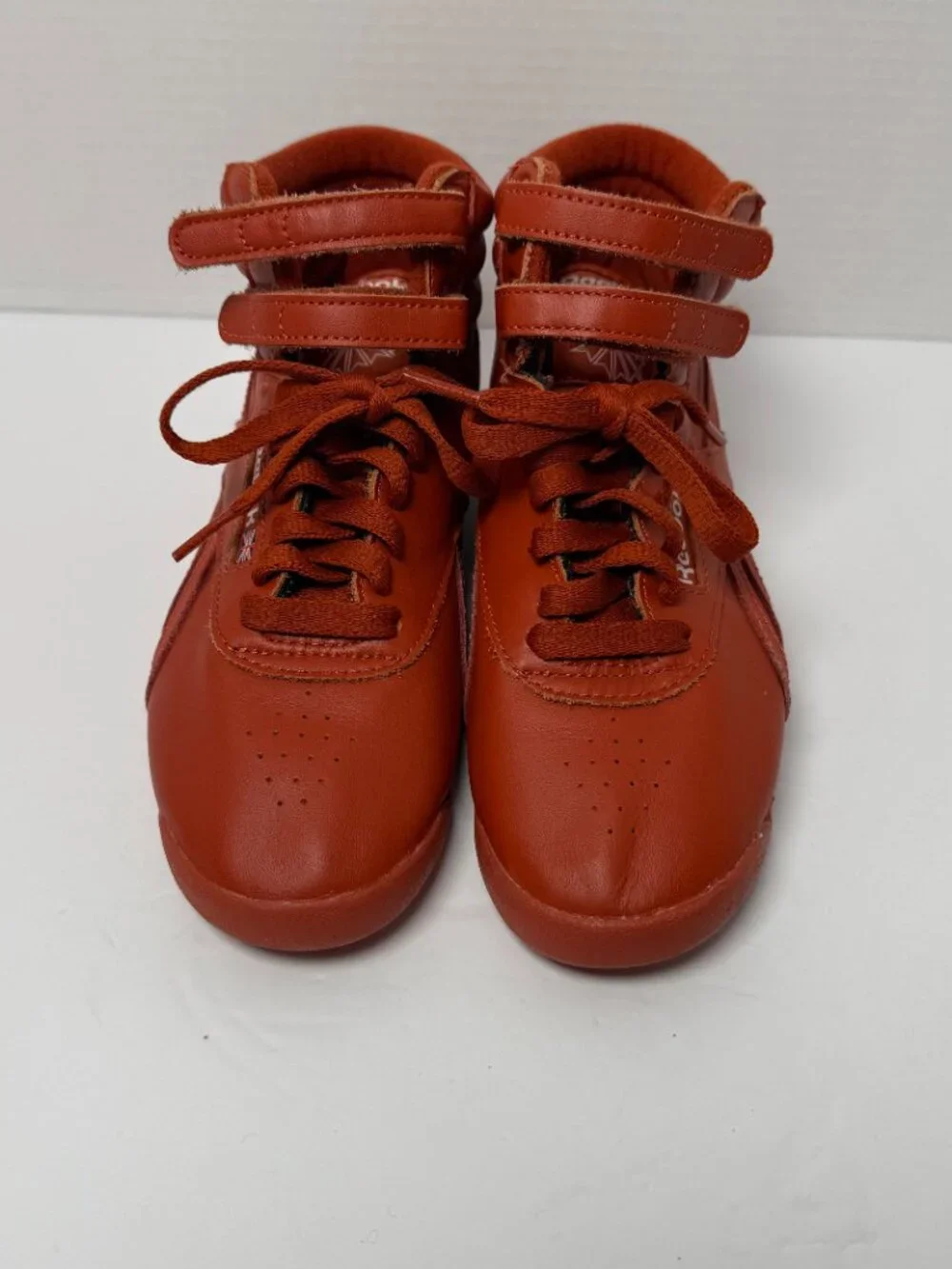 Reebok Classic Womens Red Freestyle Hi Fashion Sneakers GV6724 100005871 F/S HI